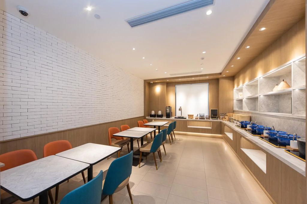 Hanting Hotel Shanghai Xujiahui Wanping South Road