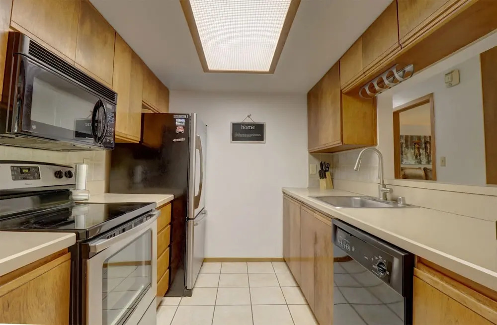 VS348 Village Square 1 Br 1 Ba PET FRIENDLY