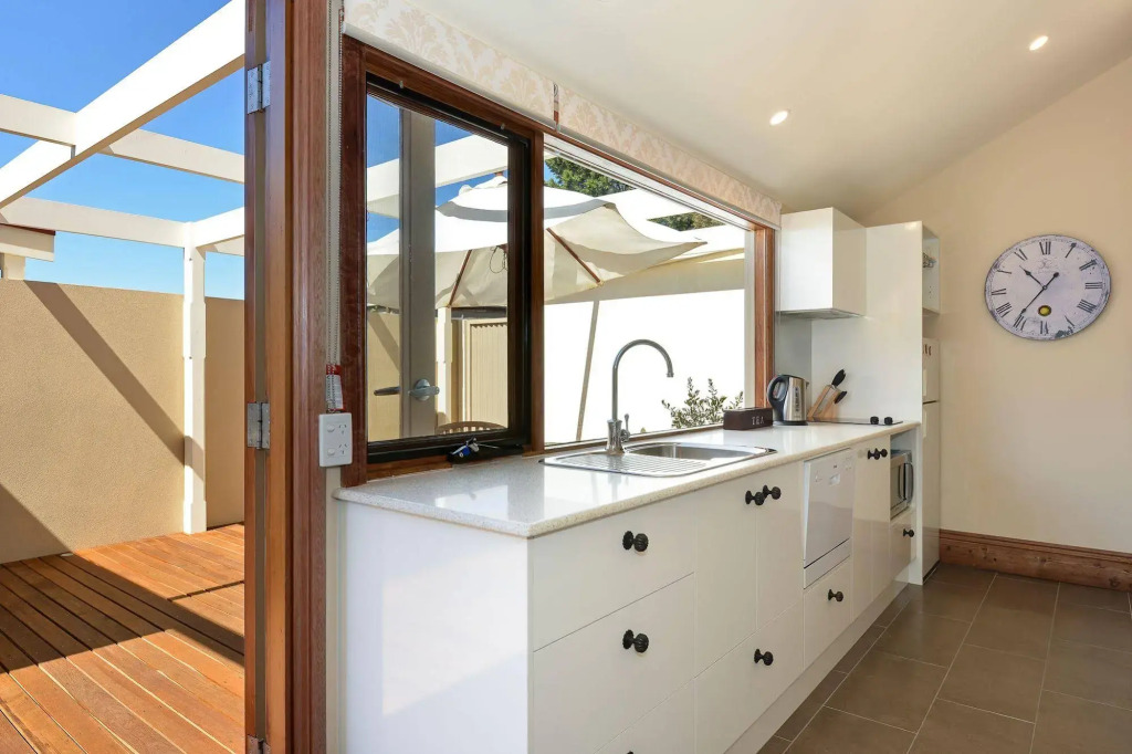 Trafalgar Premium Vintage Suites