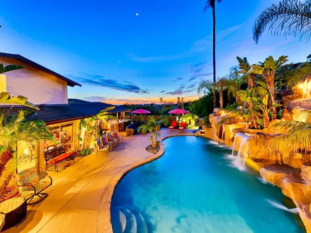 Ocean-view W/ Casita, Heated Pool & Hot Tub 5 Bedroom Home