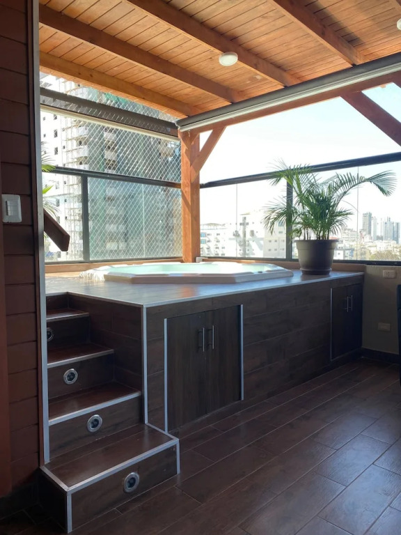 "luxurious and Elegant Apartment in Bella Vista"