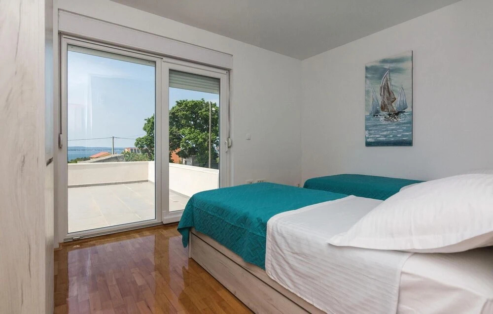 Three-Bedroom Holiday Home In Kozino