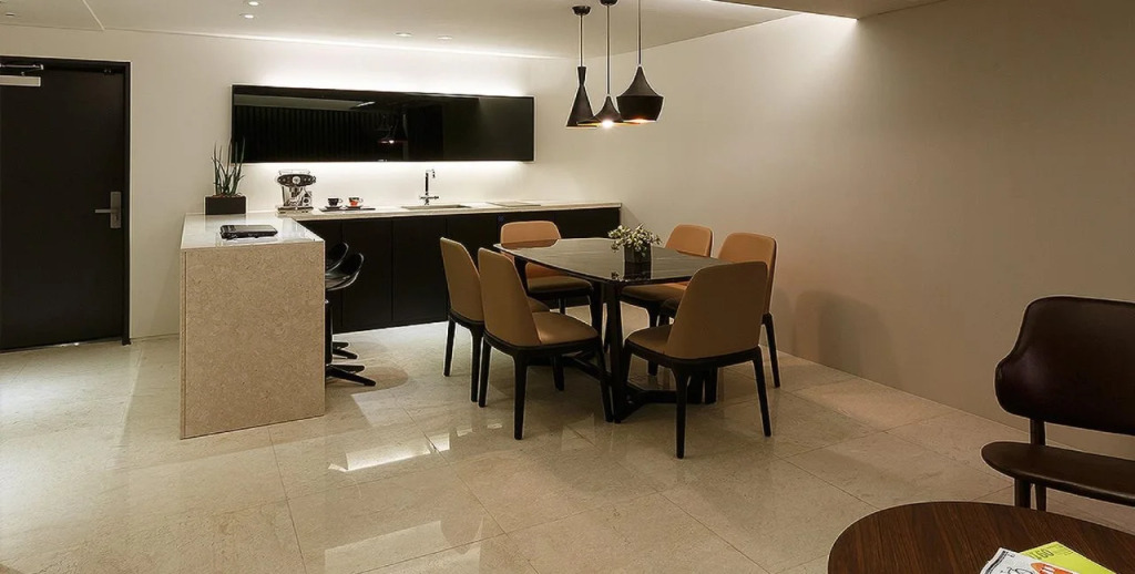 Seocho H hotel