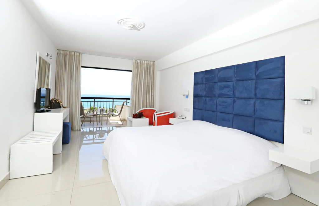 Tsokkos Anastasia Beach Hotel