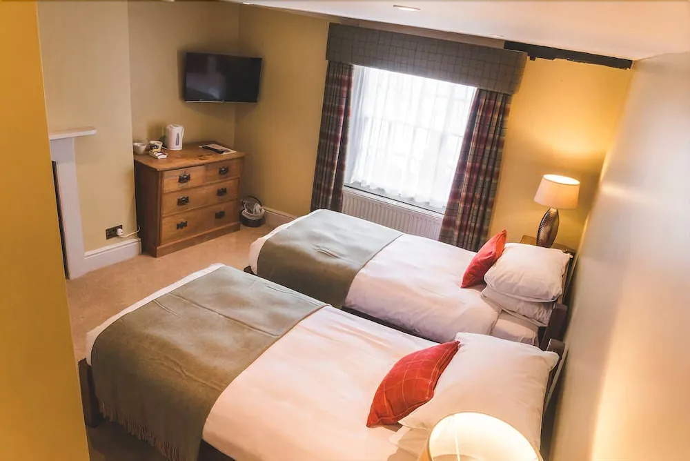 The Black Swan Inn