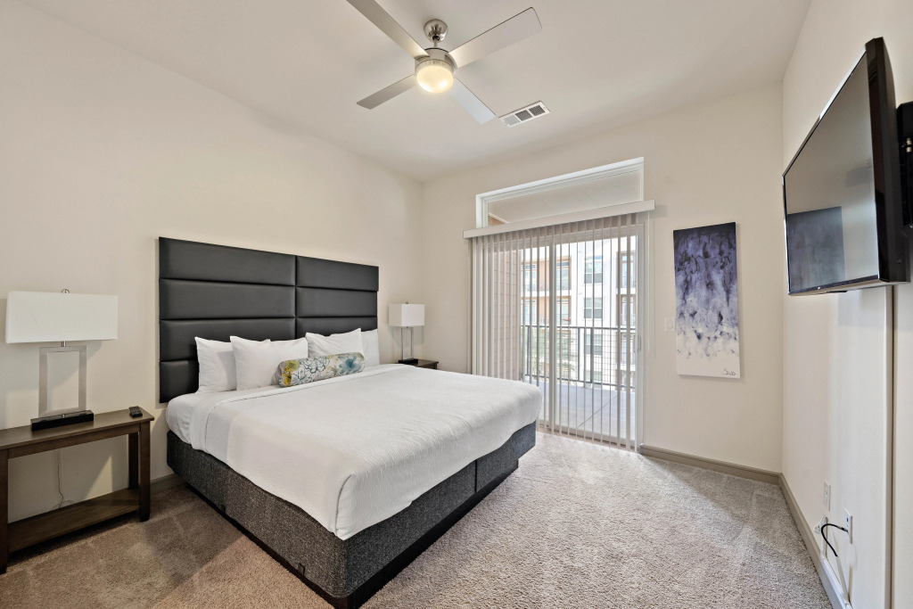 Downtown Location ✔Deep Cleaned ✔Modern Living