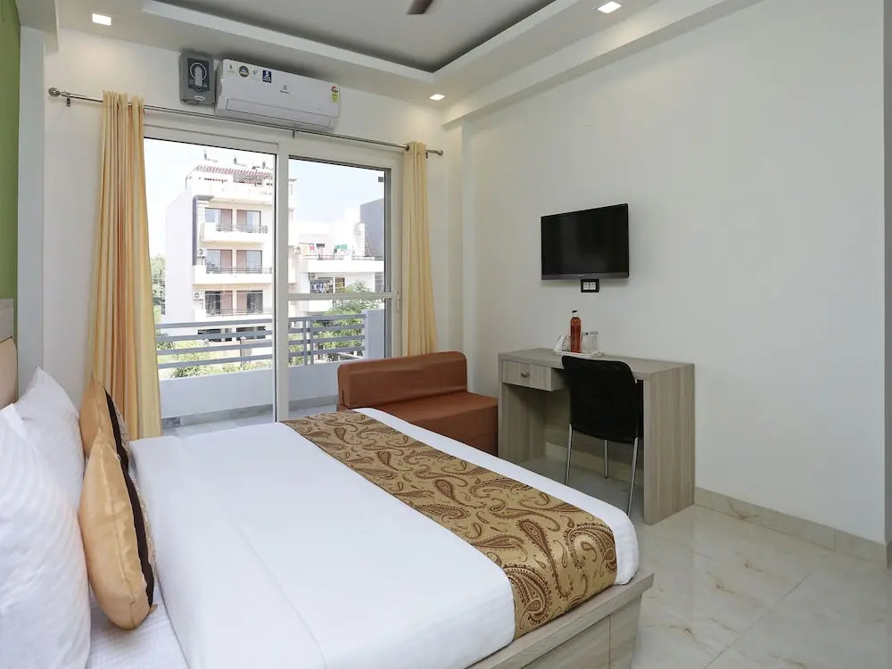 OYO 9934 Hotel Nirmal Niwas