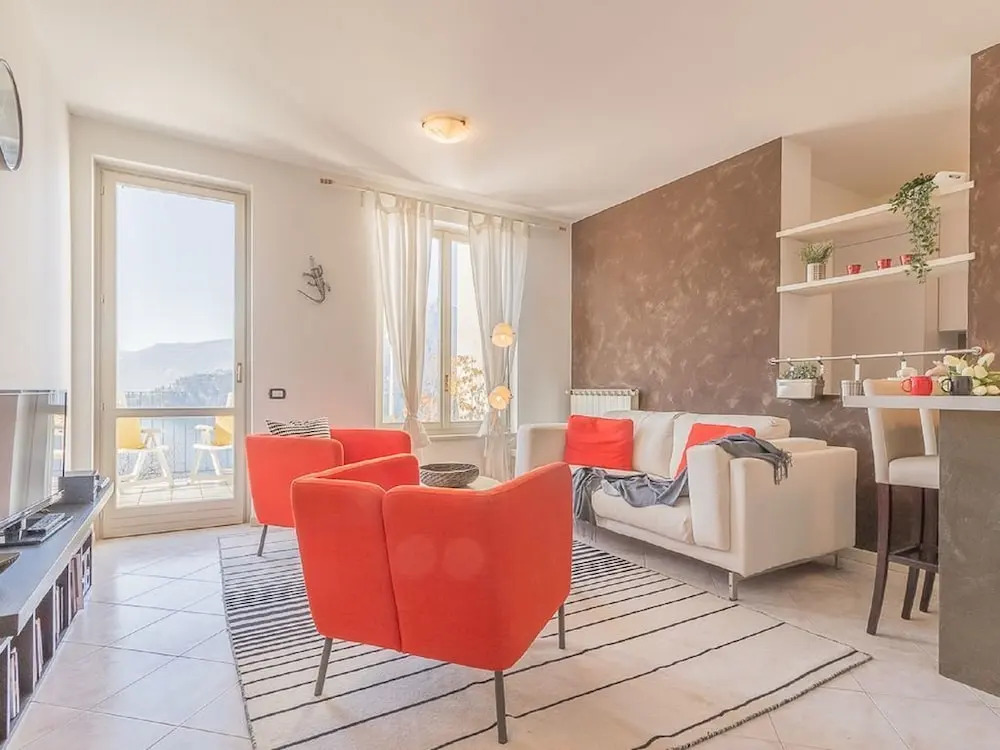 Sunset Flat Varenna Pino