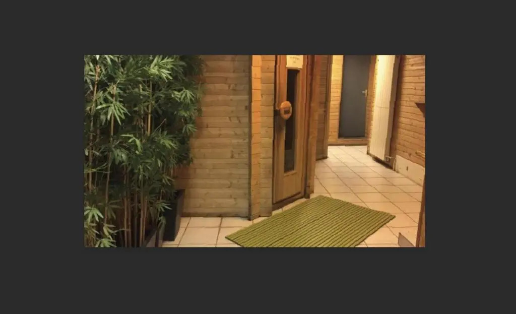 Appartement exclusif de 65 m2 en coeur de ville avec parking, accès inclus à salle de sport de 2000m2, Sauna & Hammam