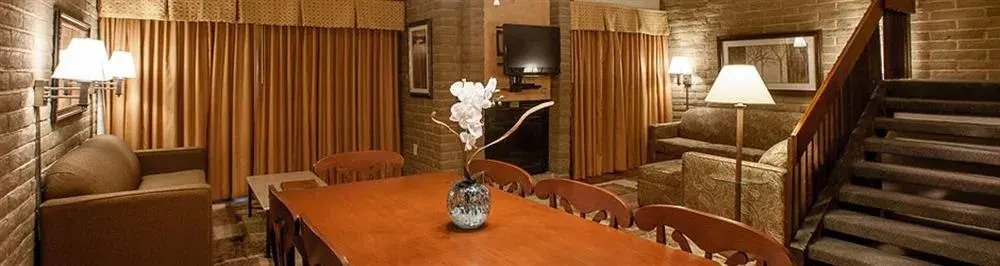 Sandstone Creek Club Condominiums