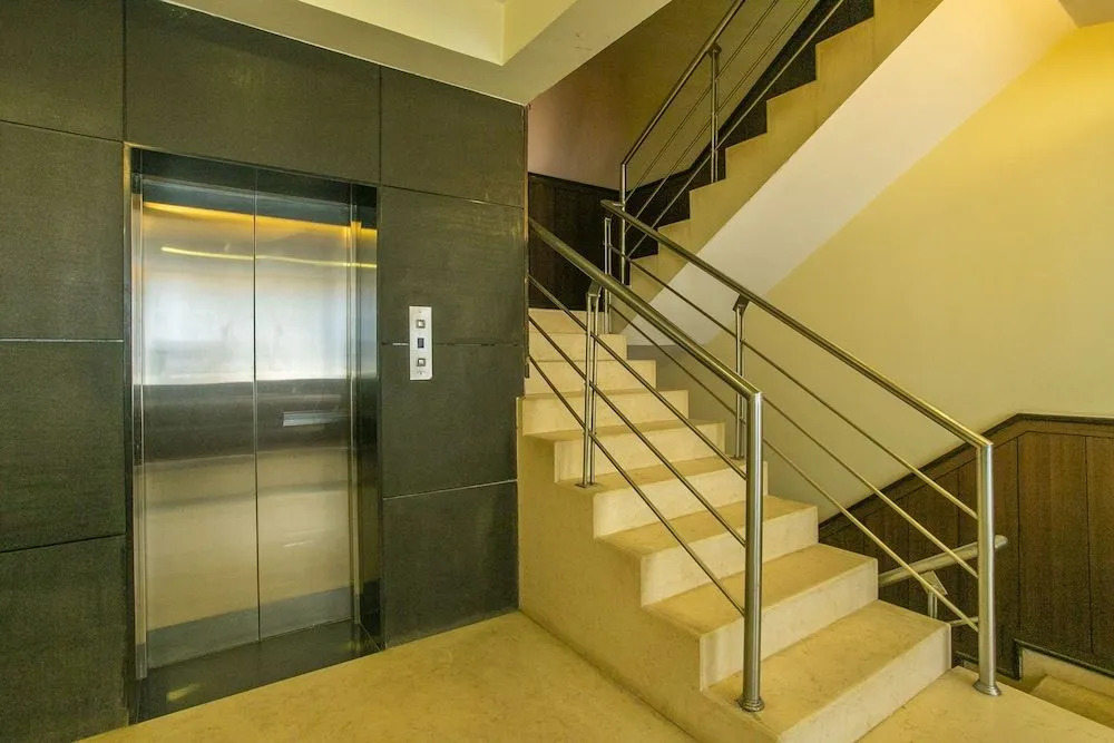 OYO 27859 Agi Dynasty Suites