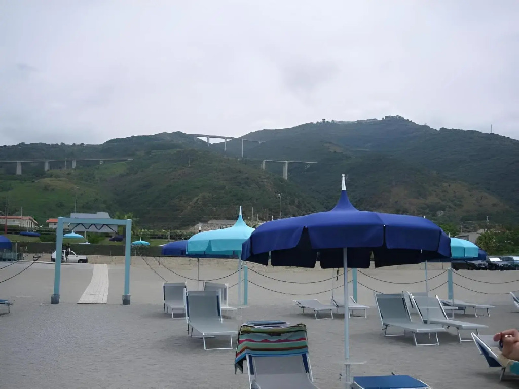 Meridian Hotel