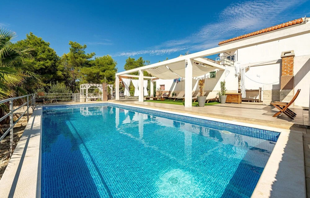 Stunning Apartment in Vir With 2 Bedrooms, Wifi and Outdoor Swimming Pool