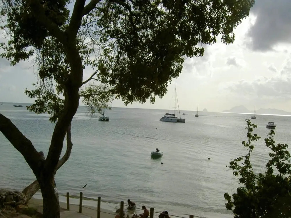 Studio in Sainte-anne, With Wonderful sea View, Enclosed Garden and Wifi