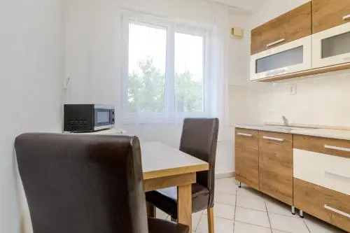 Apartman Era