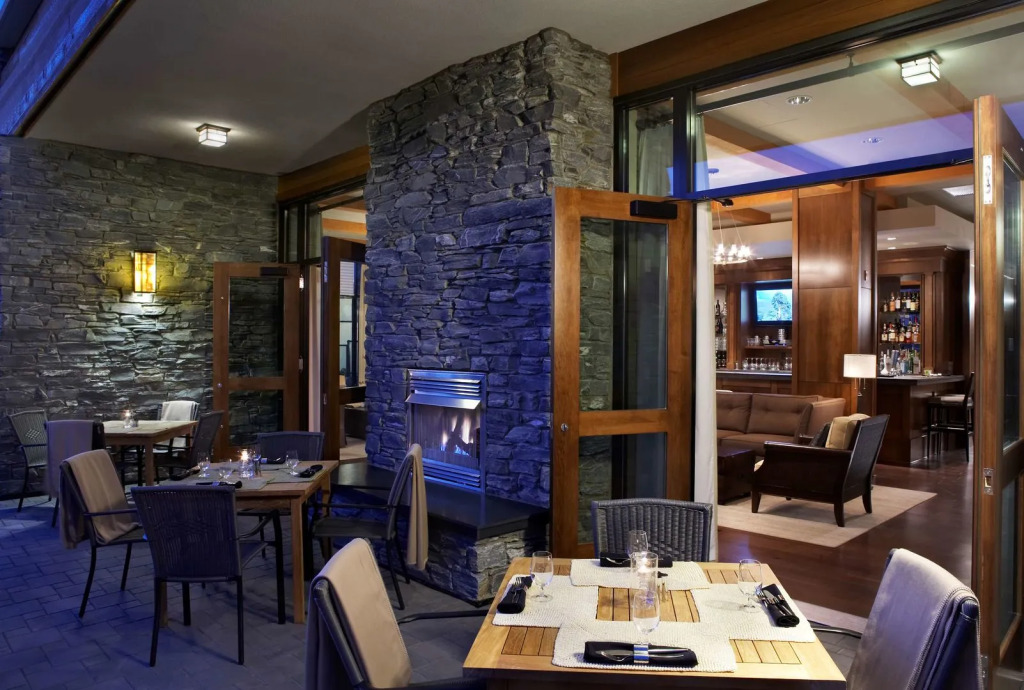 Oswego Hotel