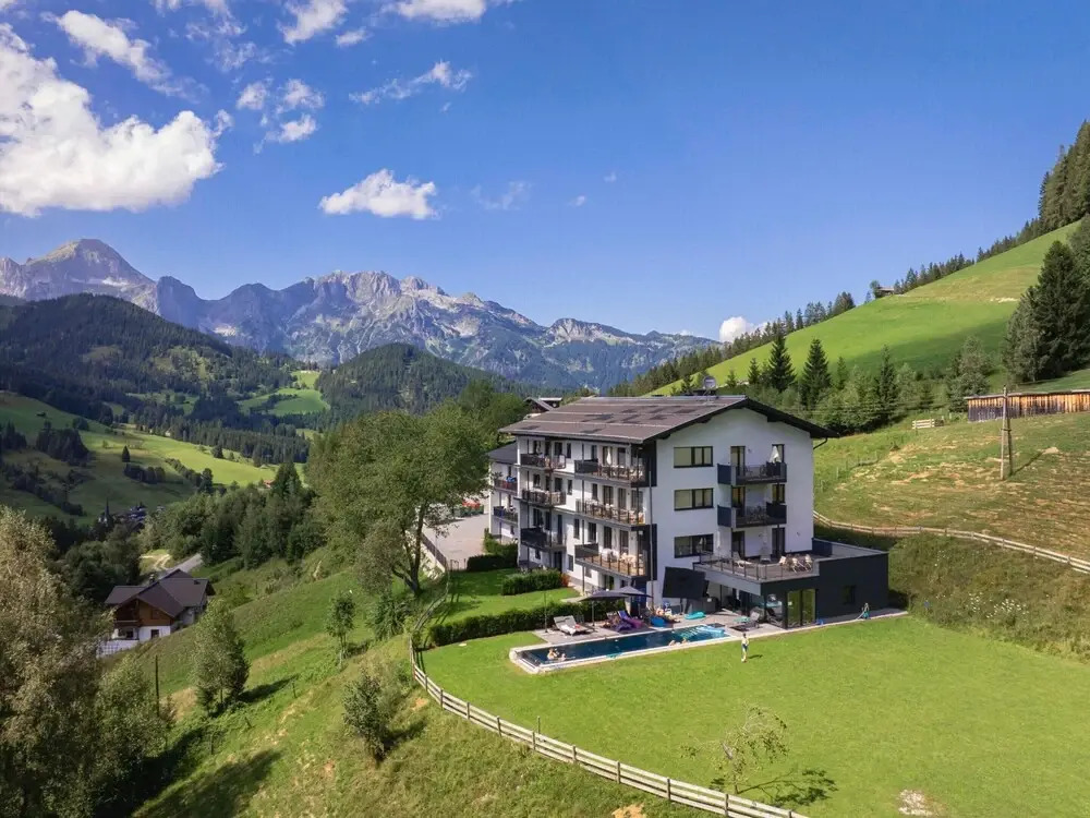 Superior Apartment With Shared Pool