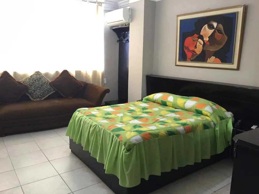 Hotel Cachari