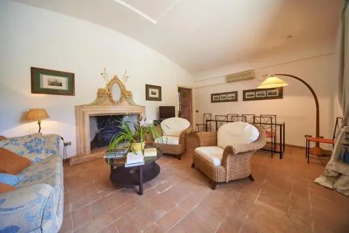 Casa Del Glicine