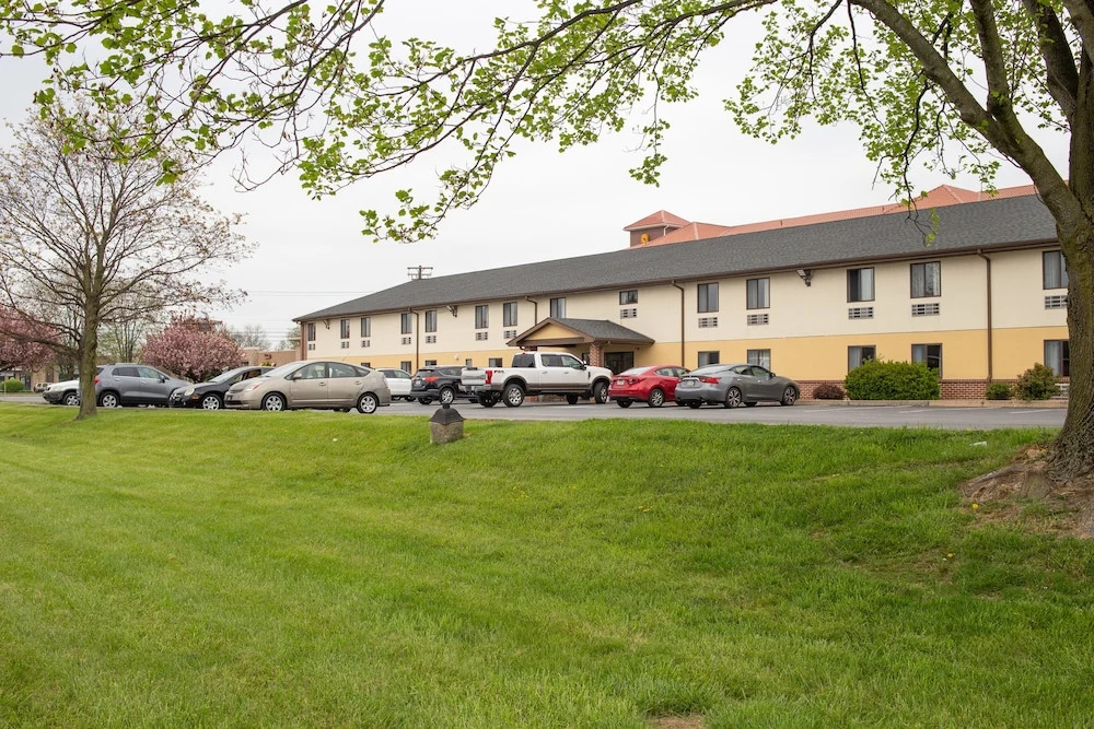 Eastbrook Inn
