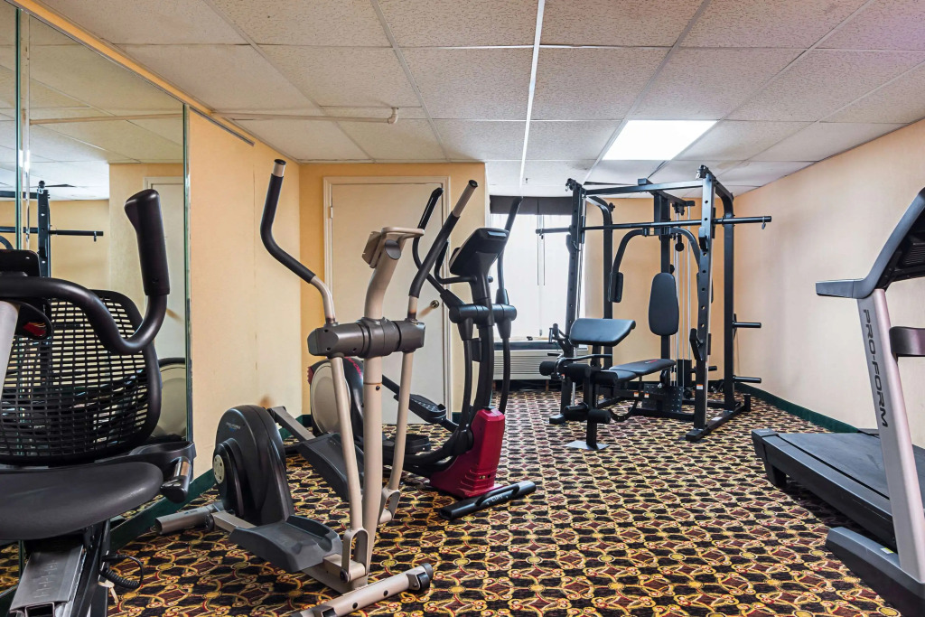 Quality Suites Atlanta Airport East