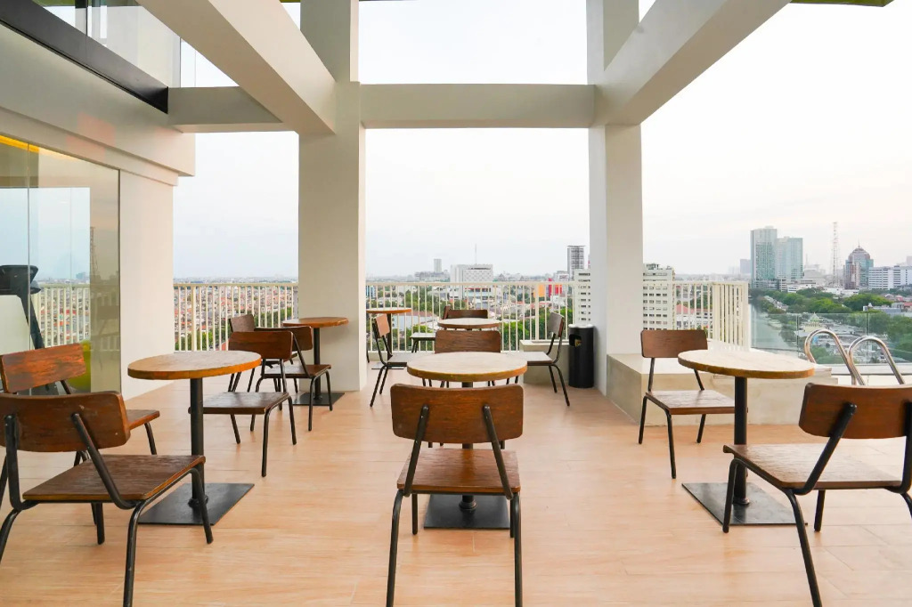 The Life Styles Hotel Surabaya