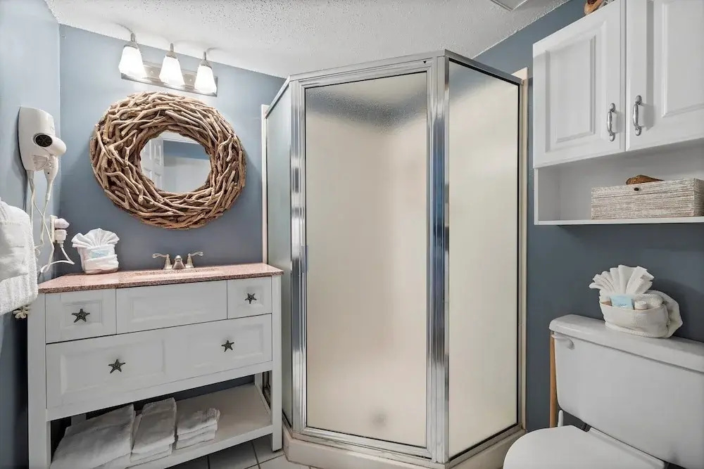 Pelican Beach 1506 1 Bedroom Condo by Pelican Beach Management