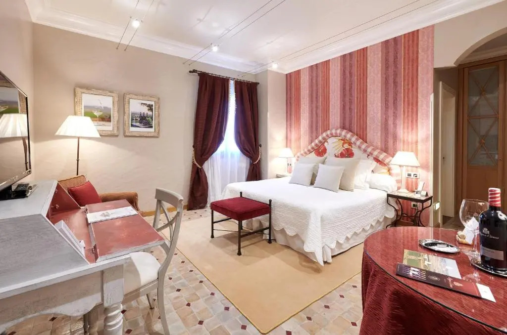 Hotel Pago De Cirsus