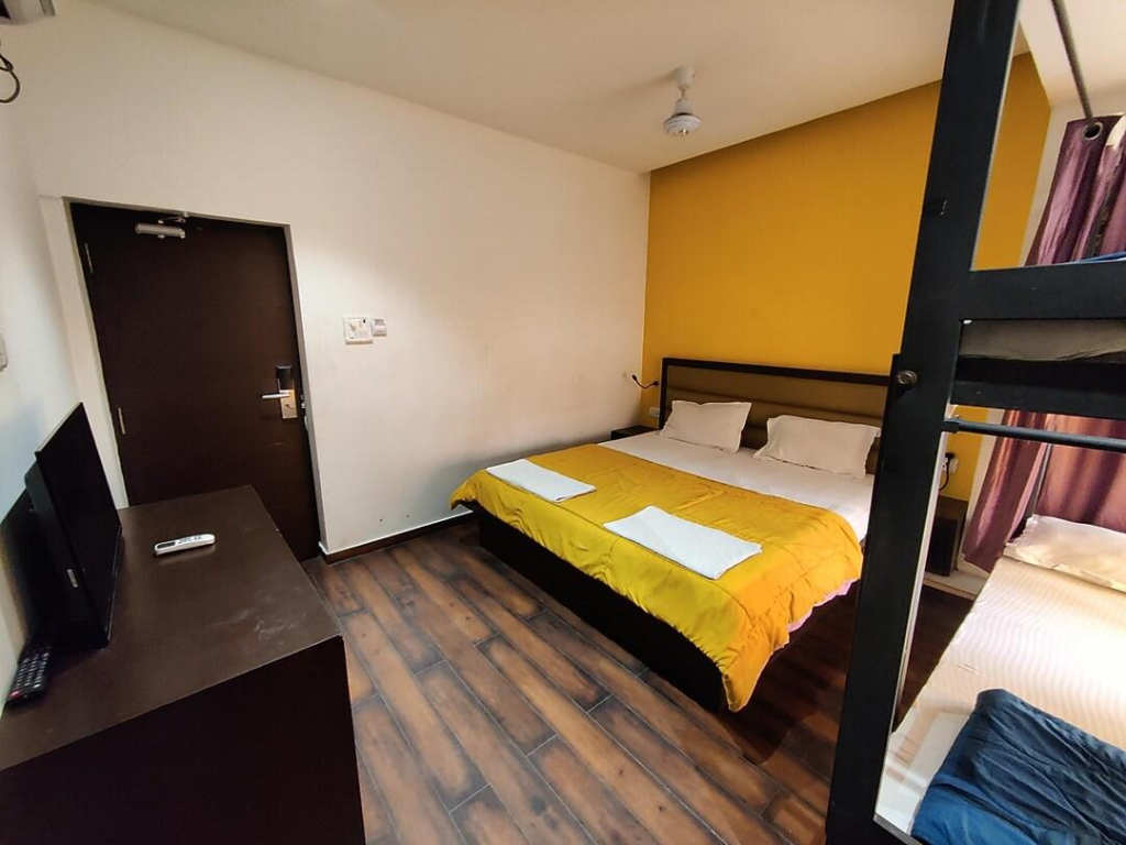 Joeys Hostel Agra - 200m from Taj Mahal