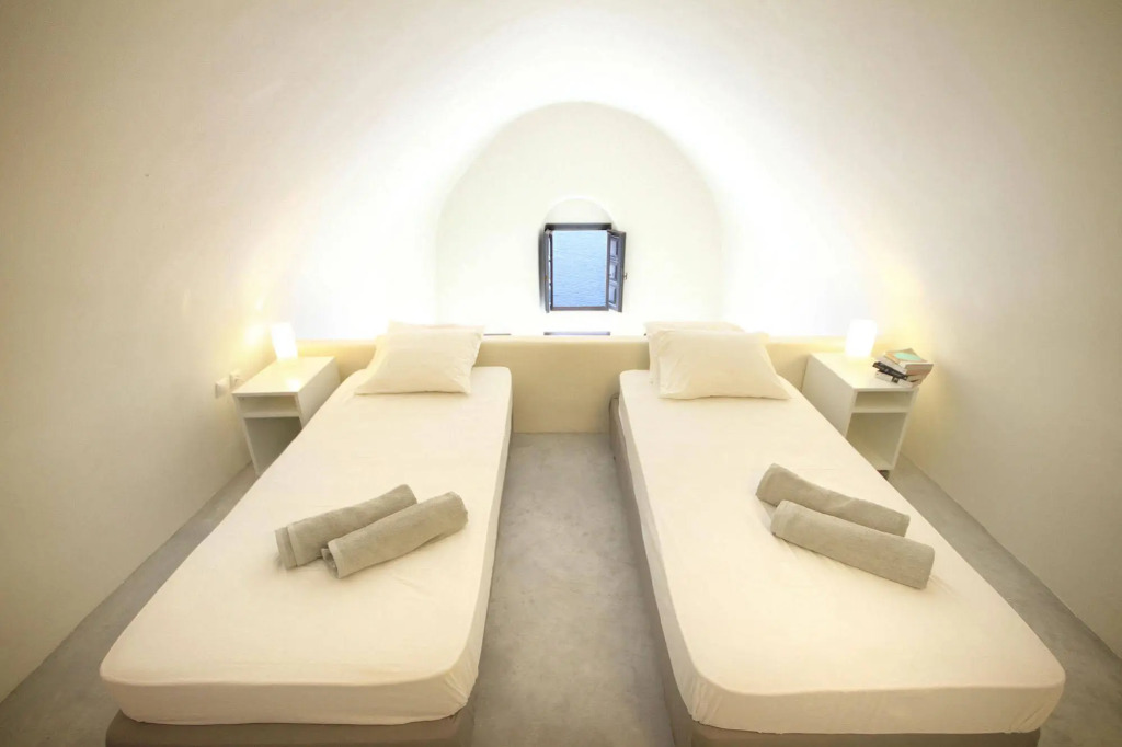 Alafouzou Cave Loft