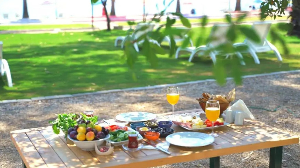 Dolunay Suit & Beach