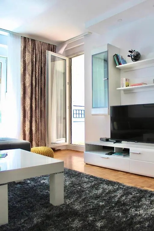 Ramonda Apartment