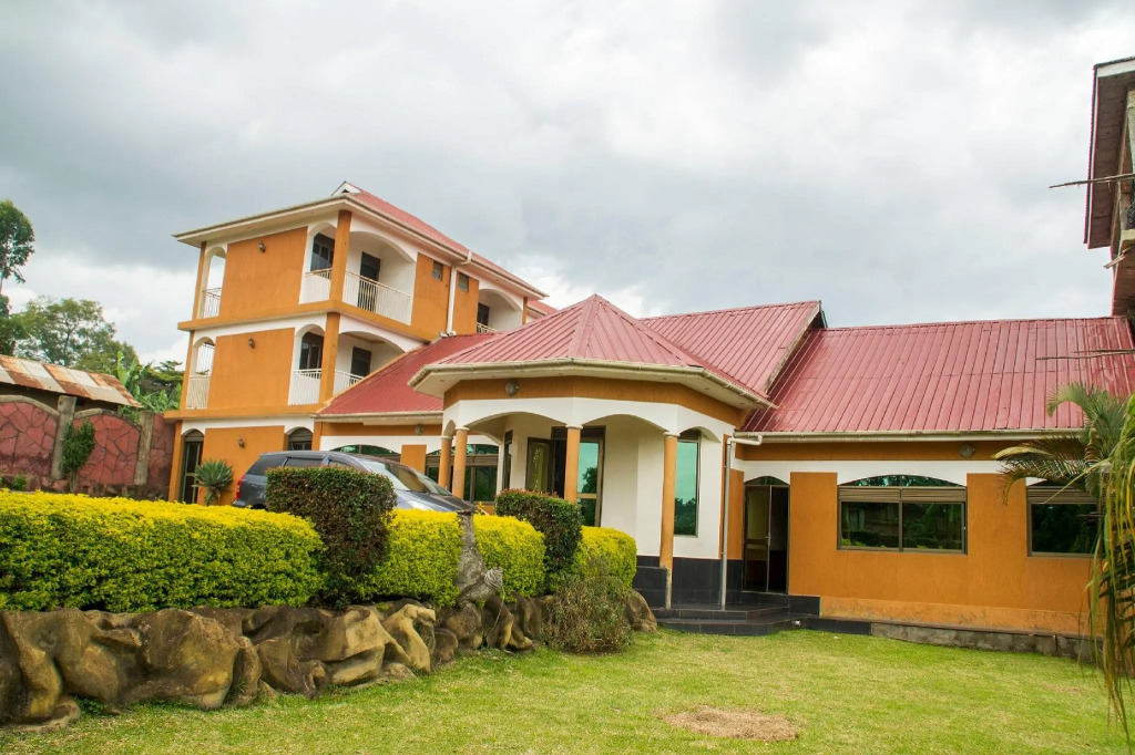 Rays Hotel