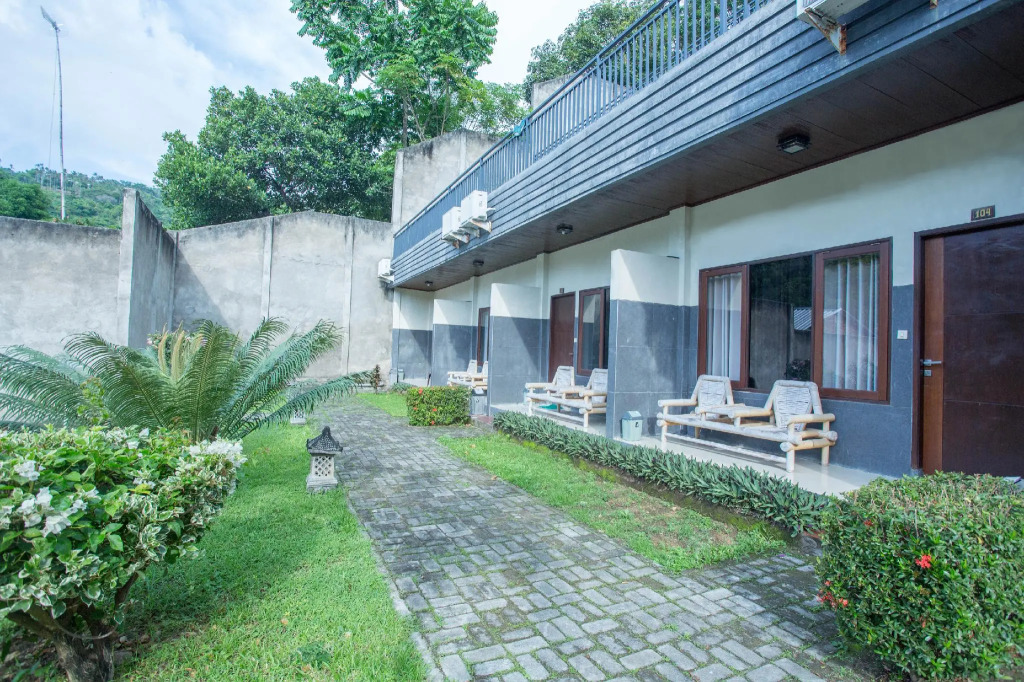 OYO 2020 Hotel Bumi Aditya