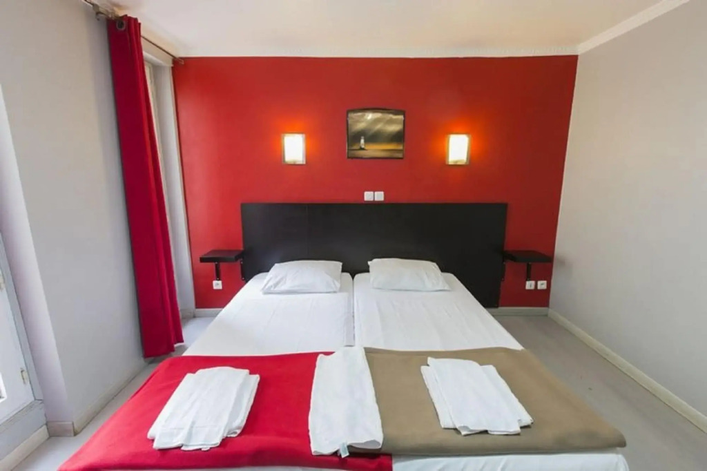 Hipotel Paris Gambetta République