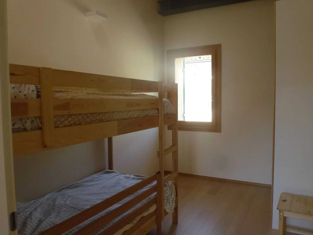 Modern Accommodation, Just Renovated, Private Garden, Wifi, Near Treviso