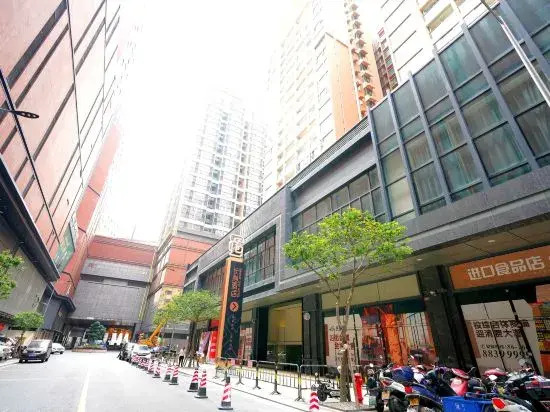 Change Live Hotel