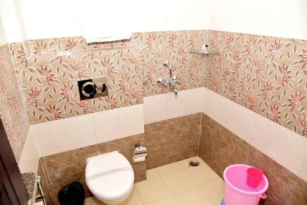Damyanti Hotel And Resort