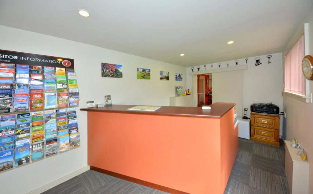 Middlepark Motel