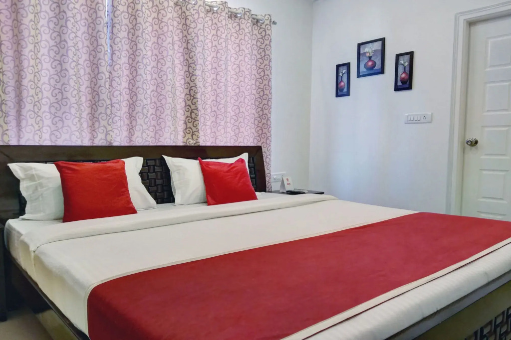 Hotel Kings Suites By OYO Rooms