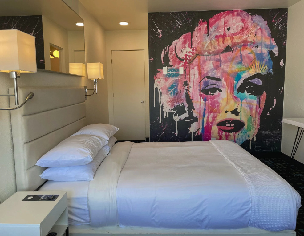 Jupiter Hotel