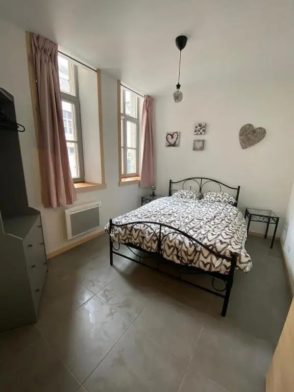 APPARTEMENT neuf au centre ville situé au rdc avec terrasse