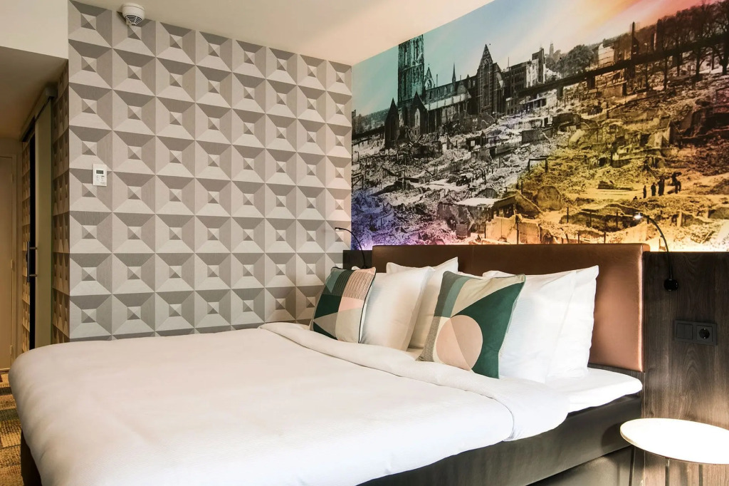 Leonardo Hotel Rotterdam Savoy