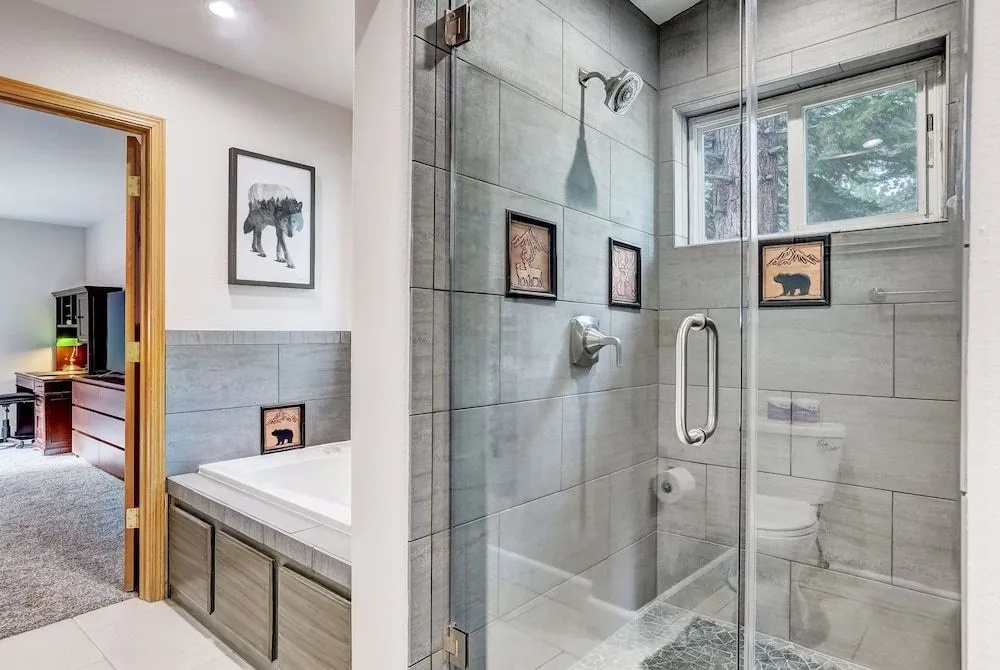Nestled Pines Retreat Hot Tub, Pool Tahoe, Foosball, +more!