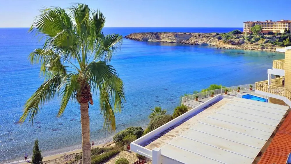 House With 2 Bedrooms in Peyia, With Wonderful sea View, Enclosed Gard