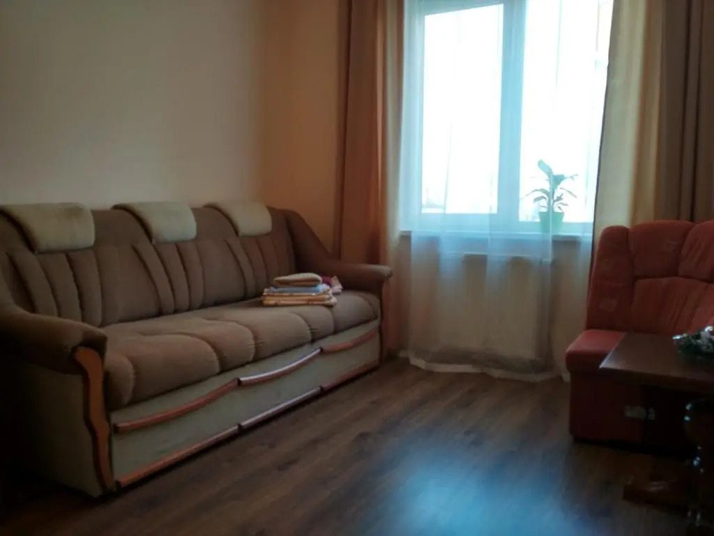 Apartments on Parkaniya 2a