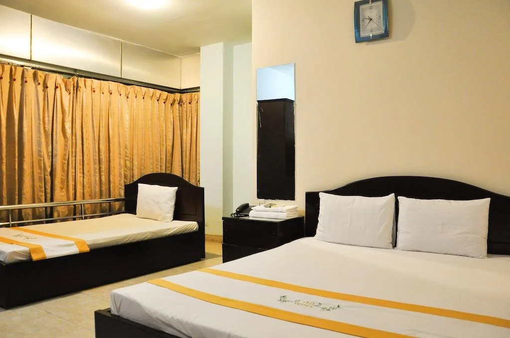 Navi Hotel Etown