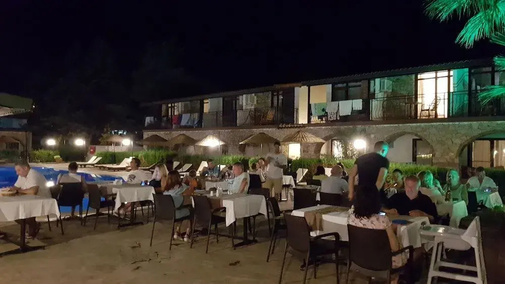 Alados Otel
