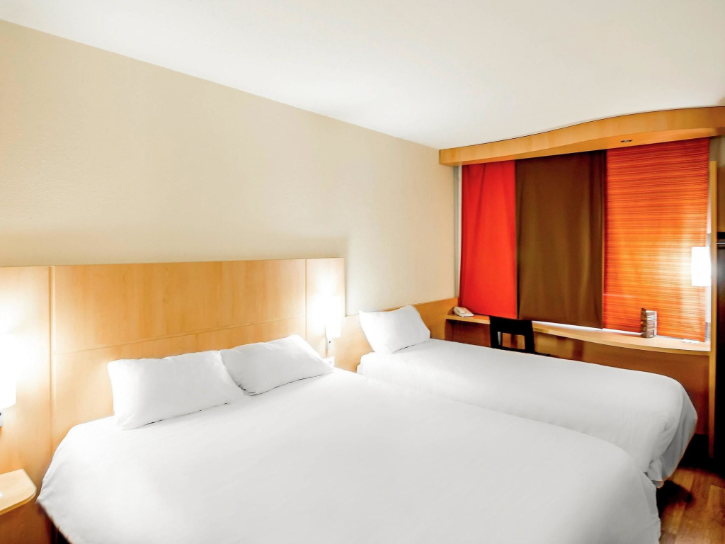 ibis Montauban