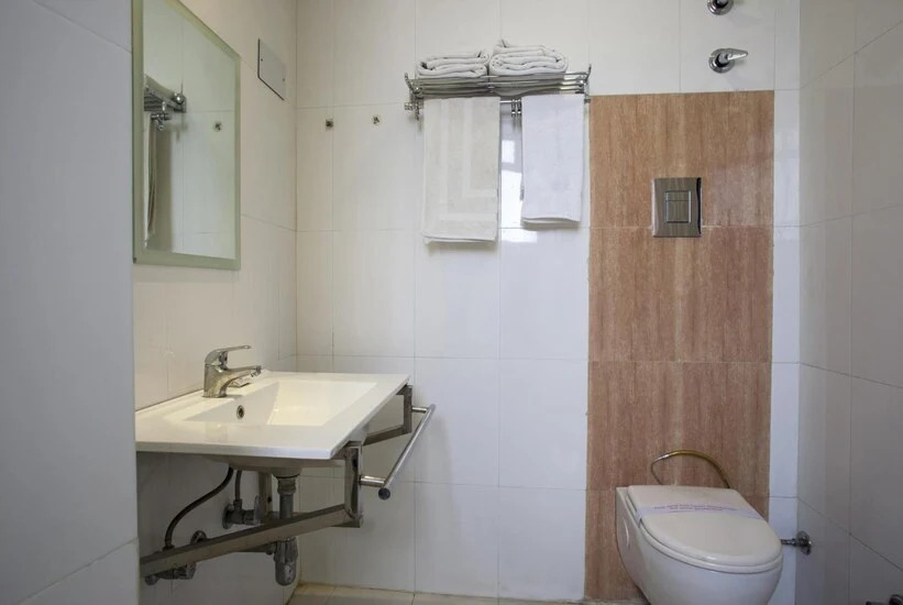 hotel neelkamal